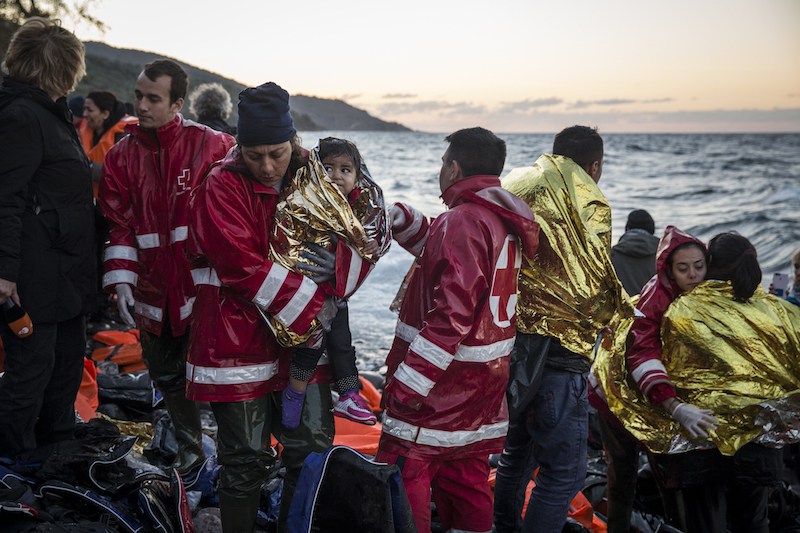 Lettera a mia moglie, infermiera volontaria tra i profughi (e a tutti quelli che non restano a guardare)